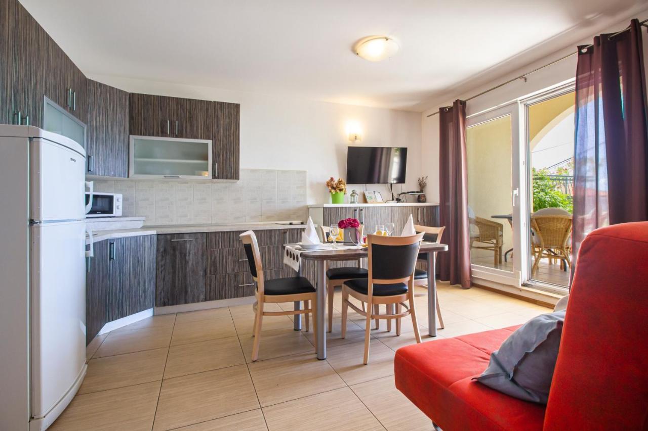 Apartments Branka Makarska Exterior foto