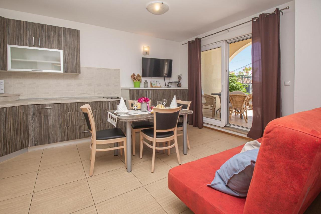 Apartments Branka Makarska Exterior foto
